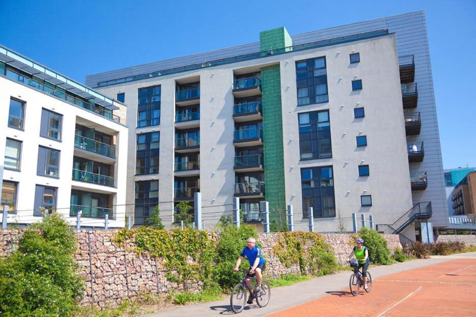 Bayview Apartments Sports Village Cardiff Free Parking & Free Wi Fi Exterior photo